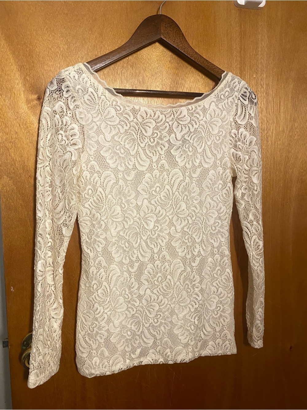 White House Black Market Cream Lace Long Sleeve Tee